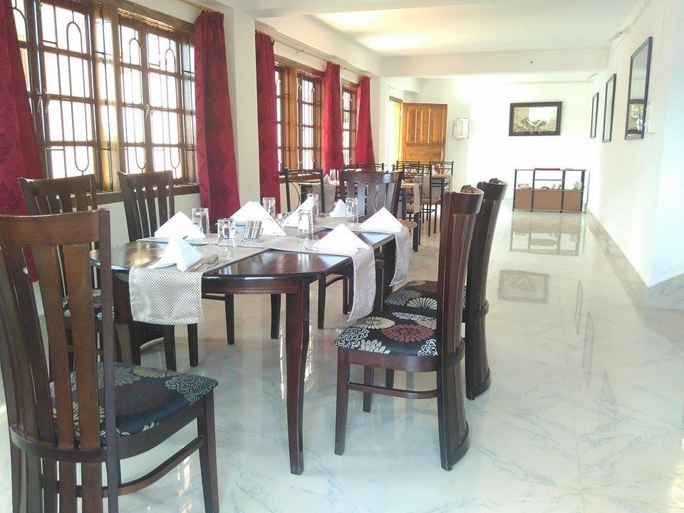 Dovipie Inn Kohima Exteriér fotografie