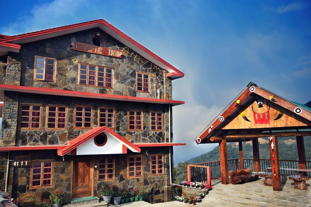 Dovipie Inn Kohima Exteriér fotografie